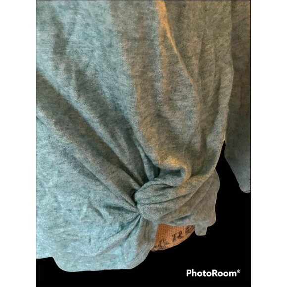 🌸3/$15🌸Light Green Long Sleeve Blouse with Knot sz  Small - Picture 4 of 5